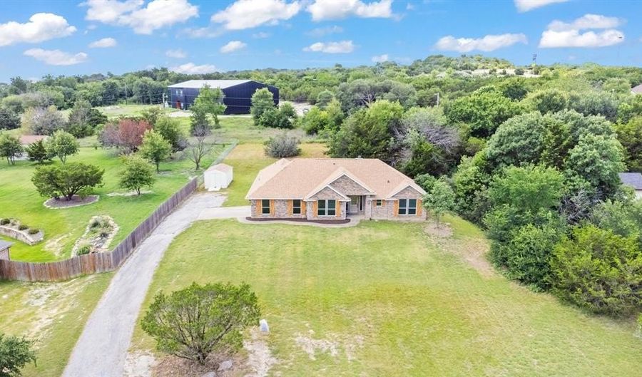 2517 Hayley Dr, Weatherford, TX 76085 - 3 Beds, 2 Bath