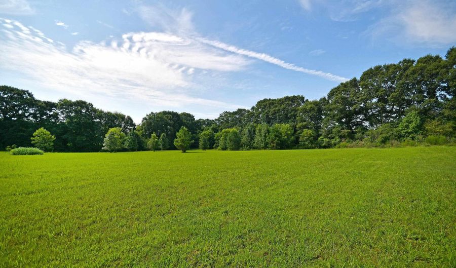800 Broadway School Rd, Belton, SC 29627 - 4 Beds, 2 Bath