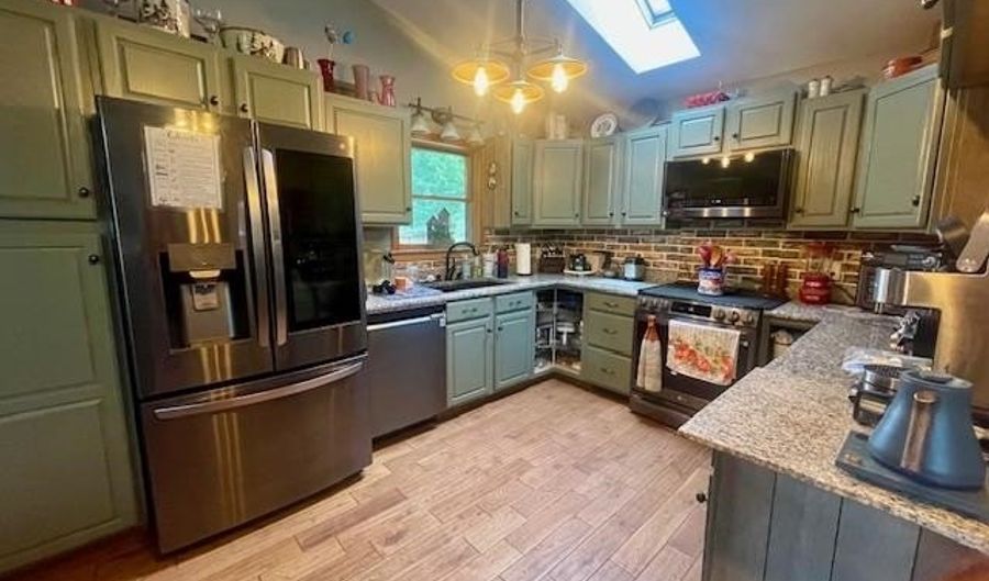 85 Jason Ave, Jefferson, NH 03583 - 4 Beds, 3 Bath
