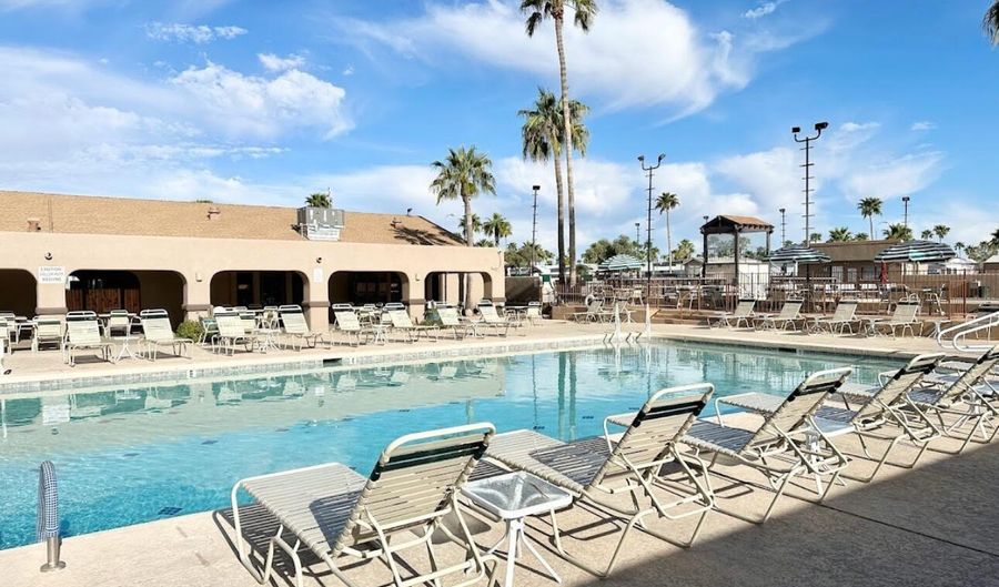 587 S JASPAR Dr 587, Apache Junction, AZ 85119 - 1 Beds, 2 Bath