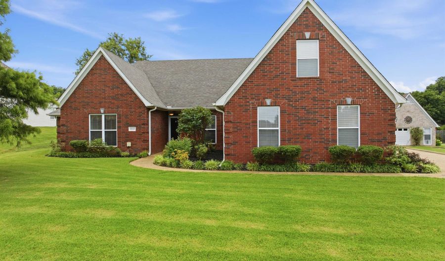 6643 BAUDETTE Ln, Bartlett, TN 38135 - 5 Beds, 3 Bath