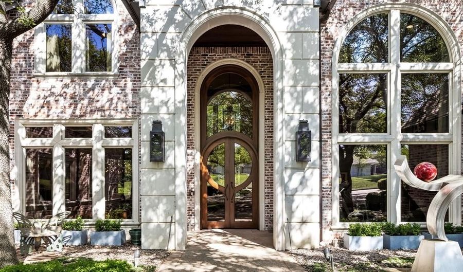 14516 Winnwood Rd, Addison, TX 75254 - 5 Beds, 7 Bath