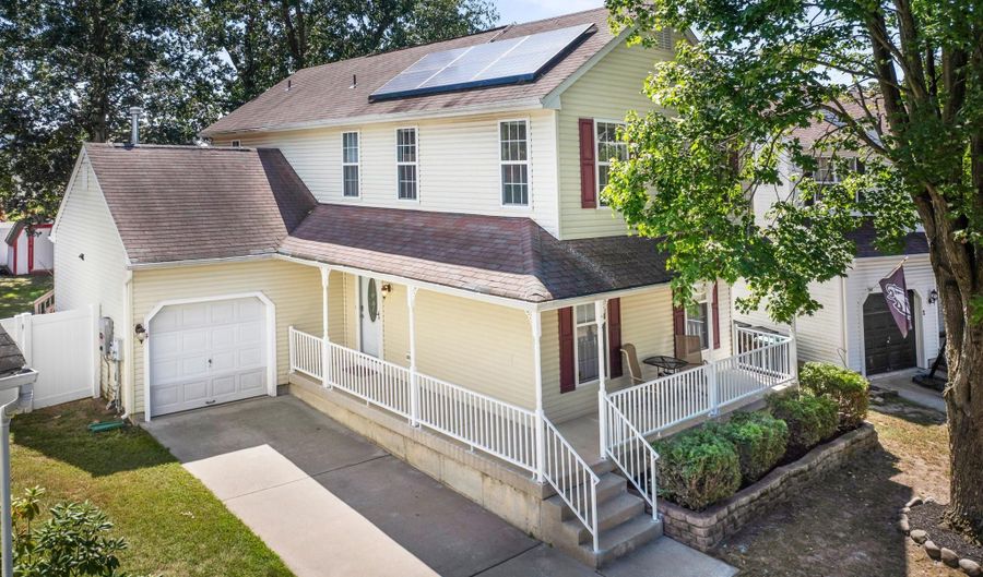 4 BROMLEY Ct, Atco, NJ 08004 - 3 Beds, 3 Bath