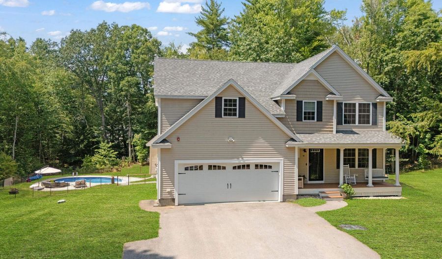 46 Isaac Foss Rd, Chester, NH 03036 - 4 Beds, 4 Bath