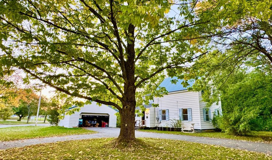 458 Birch St, Bangor, ME 04401 - 3 Beds, 0 Bath