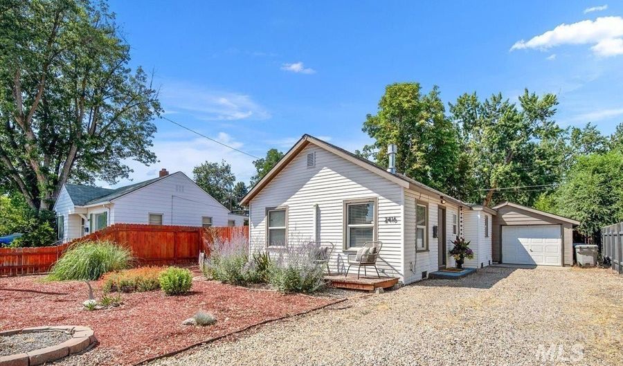 2416 W Ona St, Boise, ID 83705 - 2 Beds, 1 Bath