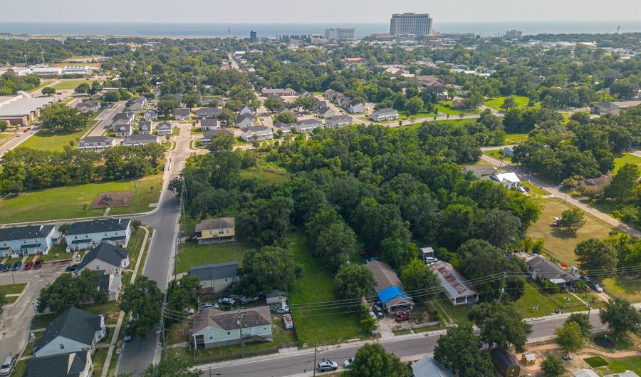 643 Walker St, Biloxi, MS 39530 - 0 Beds, 0 Bath