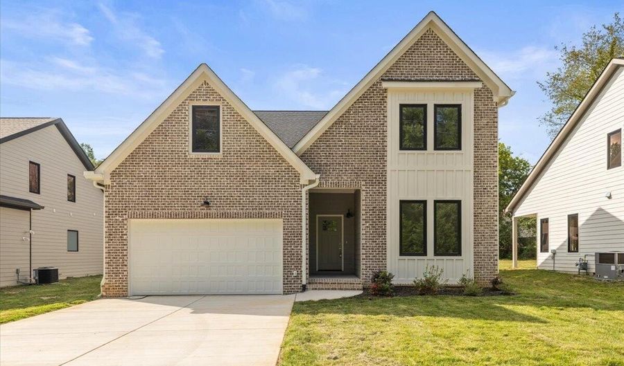 10549 E Brainerd Rd, Apison, TN 37302 - 5 Beds, 4 Bath