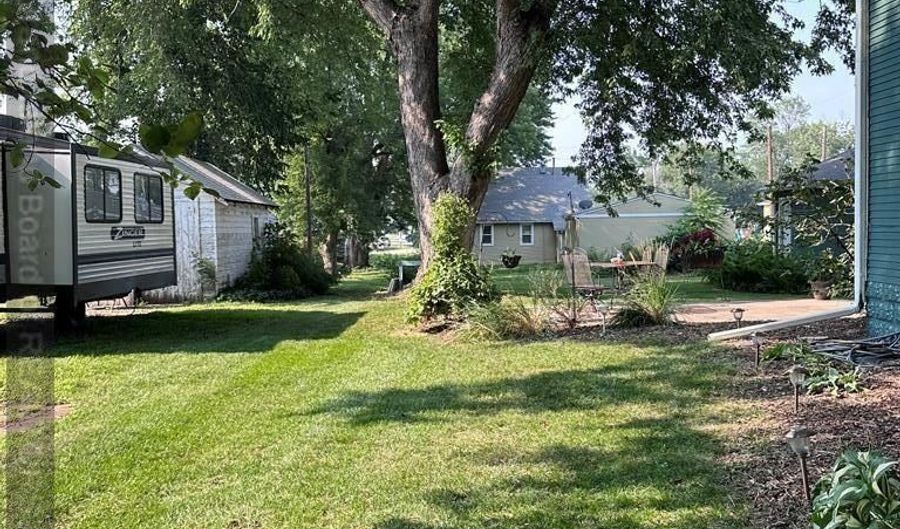 709 N St, Aurora, NE 68818 - 3 Beds, 2 Bath