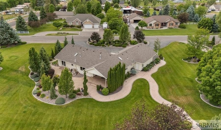 73 S 515 W, Blackfoot, ID 83221 - 5 Beds, 4 Bath
