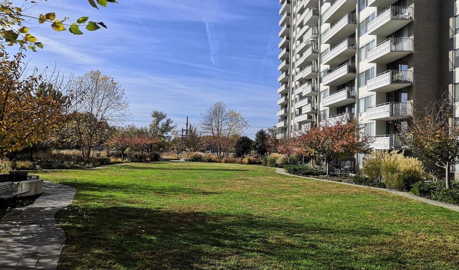 5101 RIVER Rd 904, Bethesda, MD 20816 - 2 Beds, 2 Bath