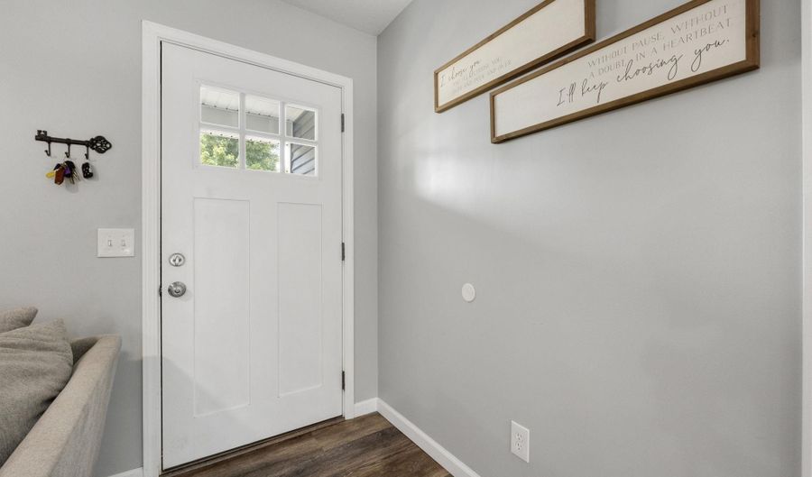 1704 Dallas St, Auburn, IN 46706 - 3 Beds, 2 Bath