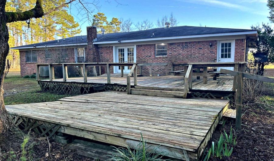 6961 W Hwy 8, Arkadelphia, AR 71923 - 3 Beds, 1 Bath