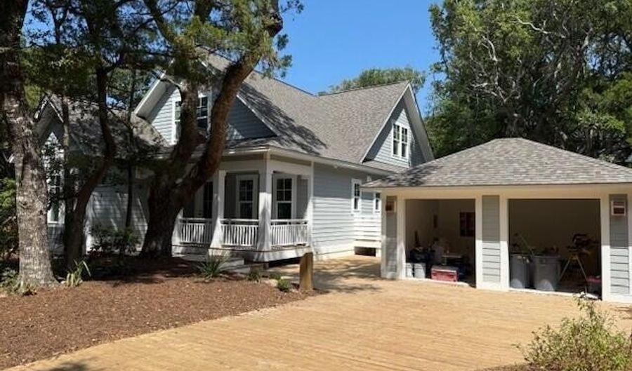 3 Creeping Cucumber Ct, Bald Head Island, NC 28461 - 5 Beds, 5 Bath
