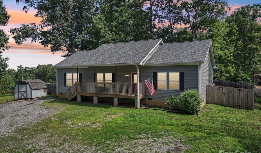 10 Memory Ln, Arden, NC 28704 - 3 Beds, 2 Bath
