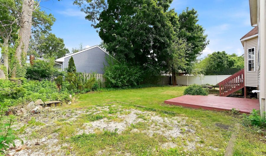 801 Cranberry Rd, Beachwood, NJ 08722 - 4 Beds, 3 Bath