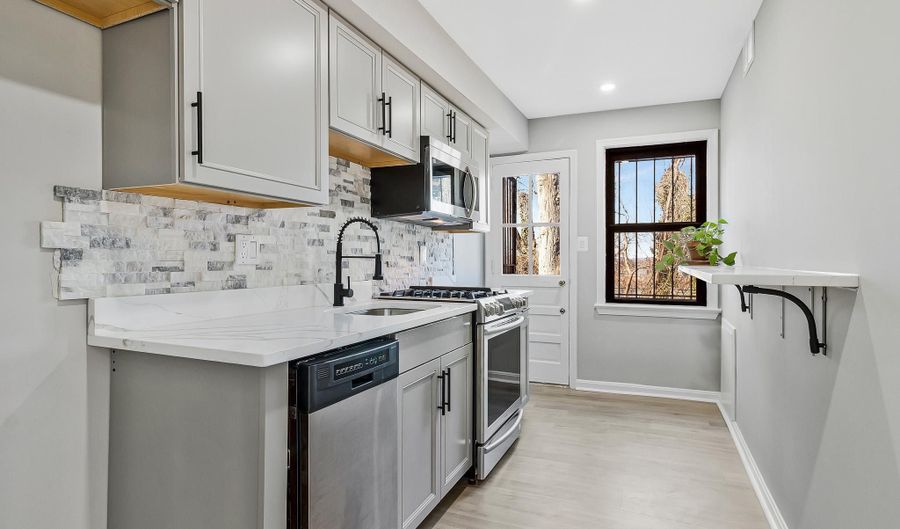 4970 JUST St NE, Washington, DC 20019 - 1 Beds, 1 Bath