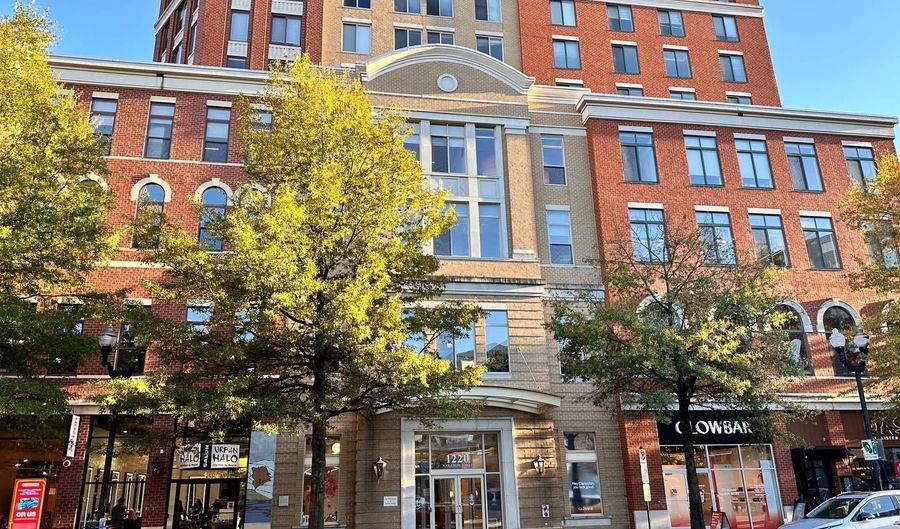 1220 N FILLMORE St #PH08, Arlington, VA 22201 - 2 Beds, 2 Bath
