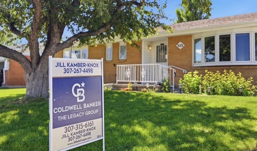 3025 Hamilton Way, Casper, WY 82604 - 5 Beds, 3 Bath