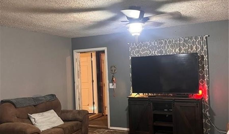 1113 SE 4 Ave, Atkins, AR 72823 - 4 Beds, 2 Bath