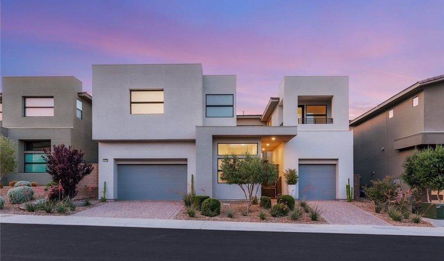 10752 Patina Hills Ct, Las Vegas, NV 89135 - 4 Beds, 5 Bath