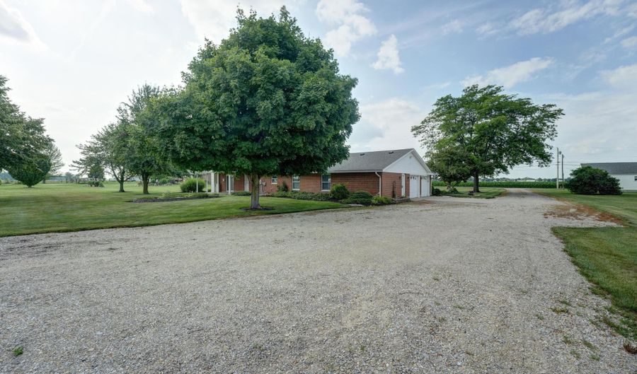 6671 Dull Rd, Arcanum, OH 45304 - 4 Beds, 5 Bath