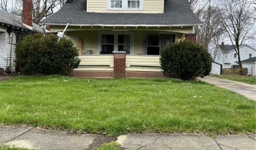 324 Ferndale Ave, Youngstown, OH 44511 - 3 Beds, 2 Bath