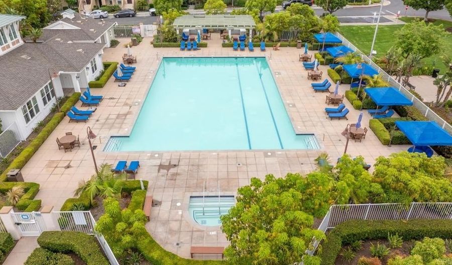 4376 Pacifica Dr 2, Oceanside, CA 92056 - 3 Beds, 3 Bath