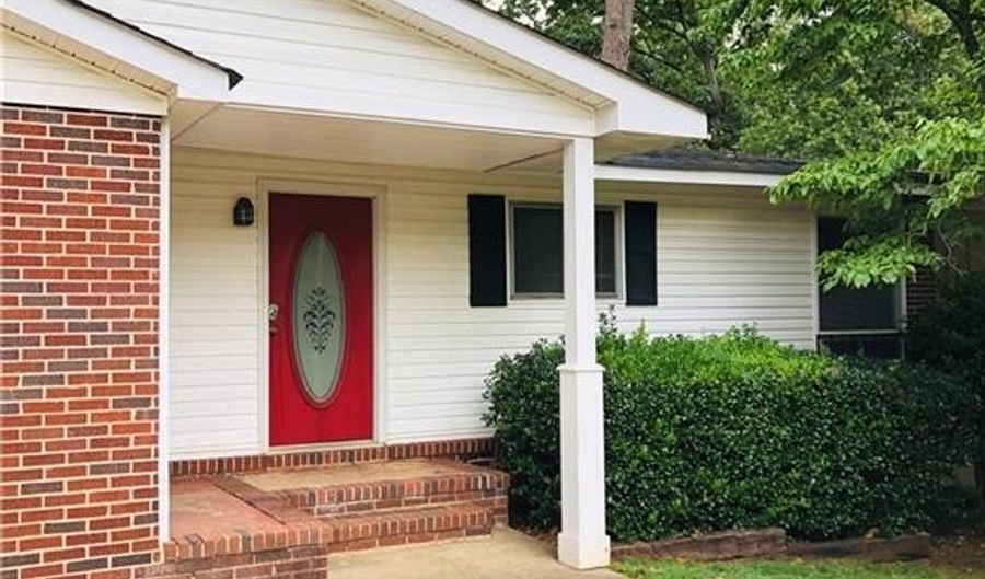 123 Garden Ln, Athens, GA 30606 - 3 Beds, 2 Bath