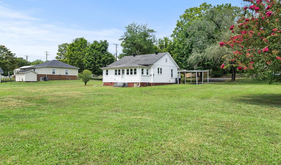 505 Tellico Ave, Athens, TN 37303 - 2 Beds, 1 Bath