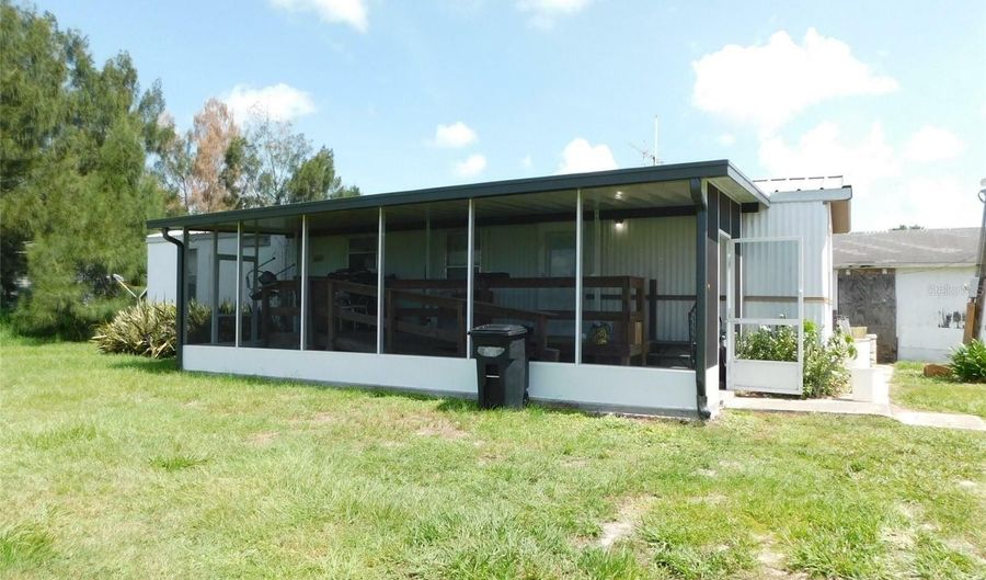 4932 SE APACHE Dr, Arcadia, FL 34266 - 2 Beds, 2 Bath