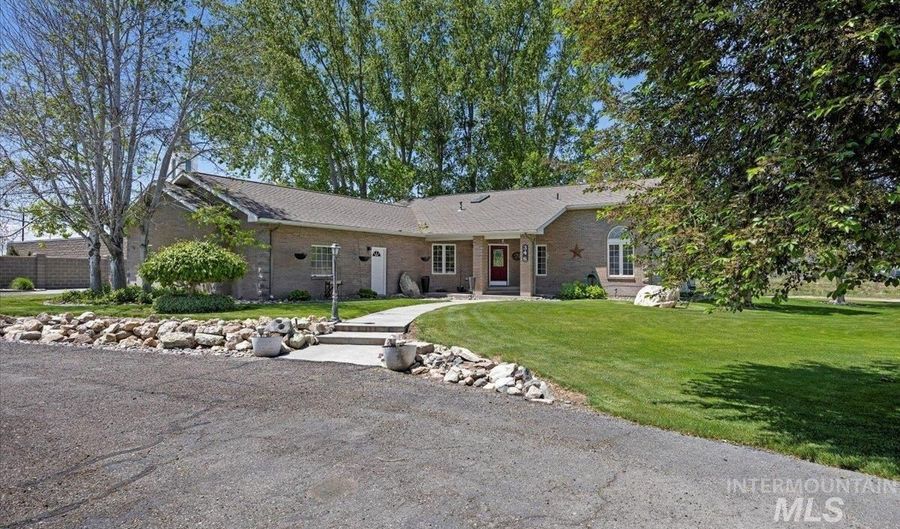 34 S 150 E, Burley, ID 83318 - 5 Beds, 4 Bath