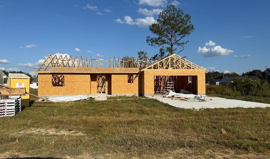 166 Grace Loop, Alma, GA 31510 - 3 Beds, 2 Bath