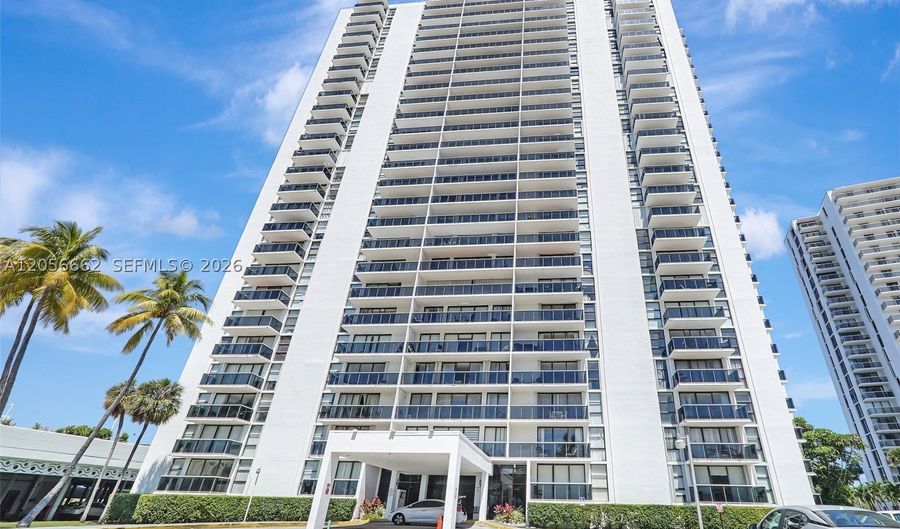 3675 N Country Club Dr 2310, Aventura, FL 33180 - 2 Beds, 2 Bath