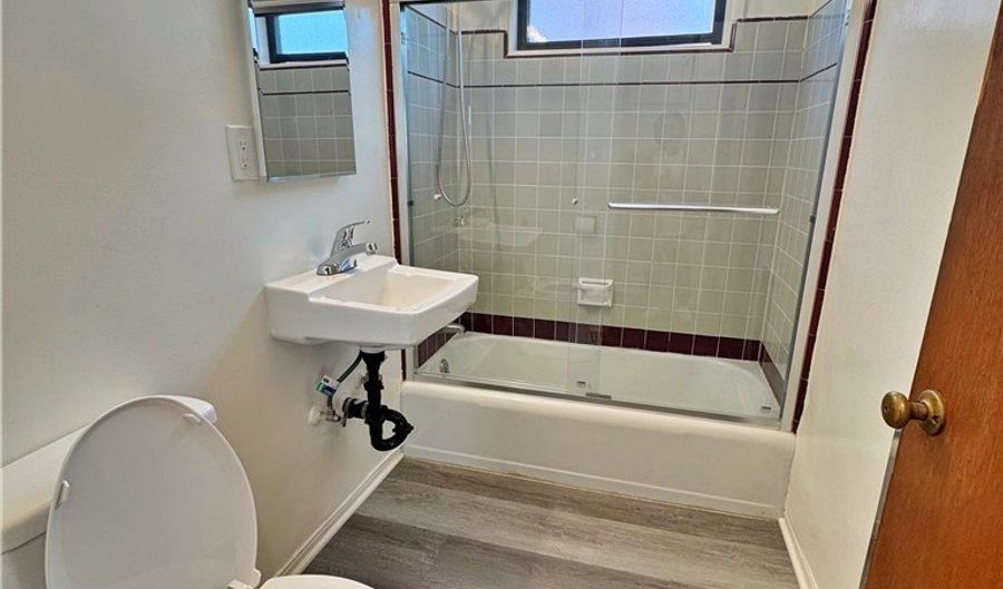 337 S Occidental Blvd 18, Los Angeles, CA 90057 - 1 Beds, 1 Bath