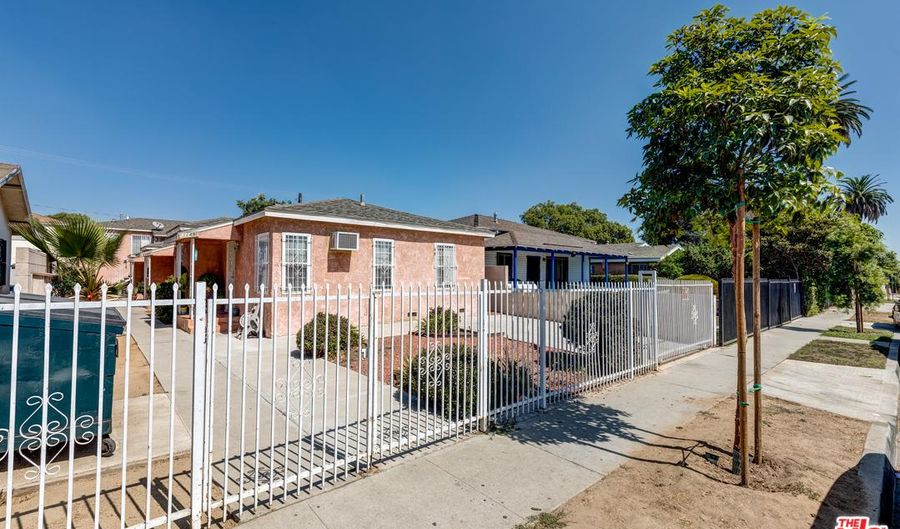 1149 W 88TH St, Los Angeles, CA 90044 - 5 Beds, 5 Bath