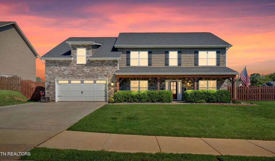 1020 Aspen Glen Dr, Alcoa, TN 37701 - 4 Beds, 3 Bath