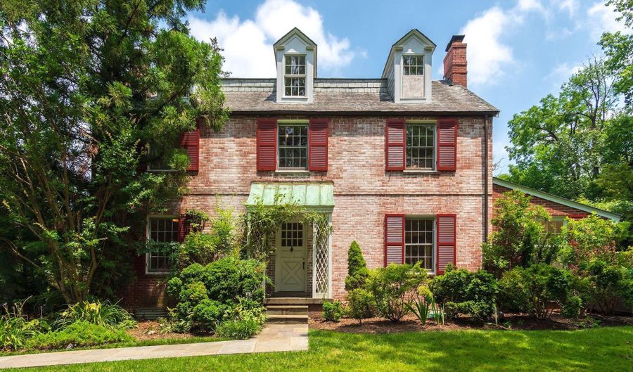 5013 BROOKDALE Rd, Bethesda, MD 20816 - 6 Beds, 5 Bath
