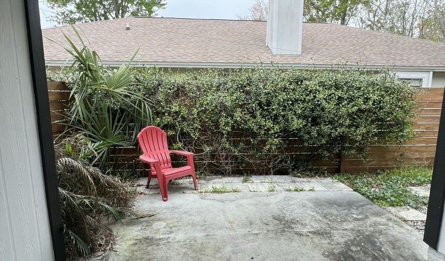 1115 MAIN St, Atlantic Beach, FL 32233 - 4 Beds, 2 Bath