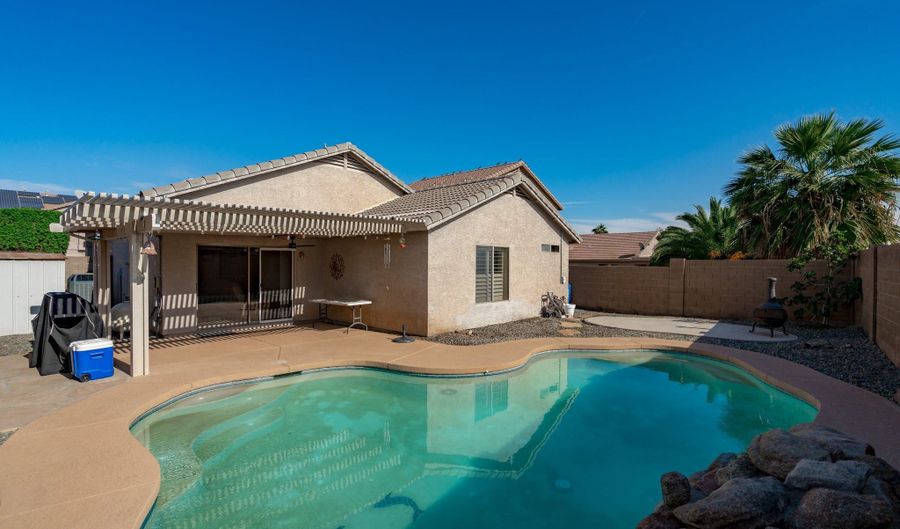 12617 W CLARENDON Ave, Avondale, AZ 85392 - 3 Beds, 2 Bath