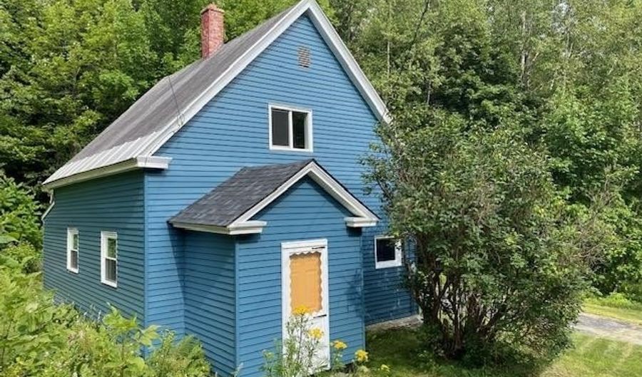 448 Church St, Berlin, NH 03570 - 3 Beds, 1 Bath