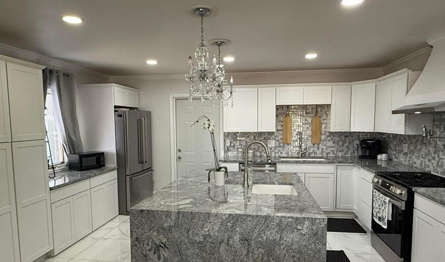 5120 SYRACUSE Rd, Cheyenne, WY 82009 - 4 Beds, 4 Bath