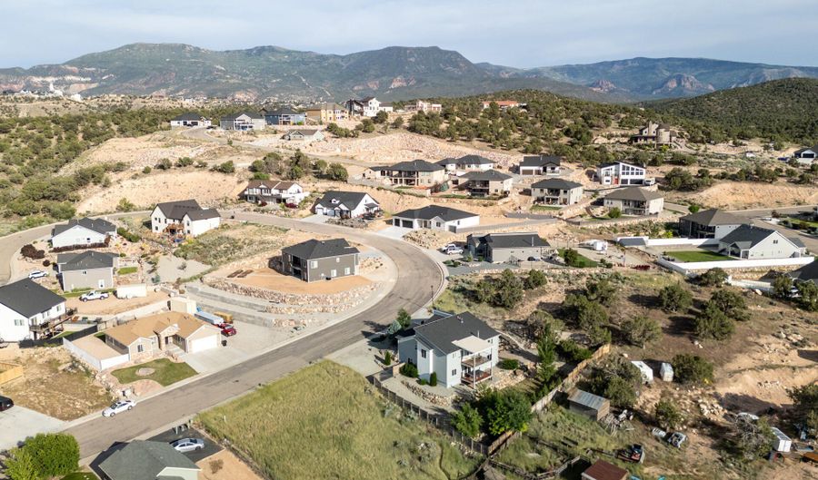 48 S Cimarron Cir, Cedar City, UT 84720 - 7 Beds, 3 Bath