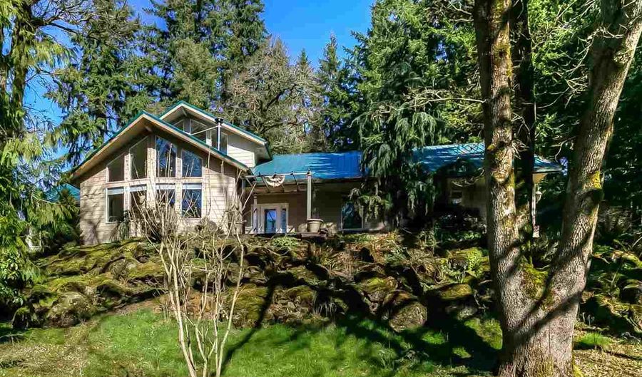 9151 Smith Rd SE, Aumsville, OR 97325 - 3 Beds, 3 Bath