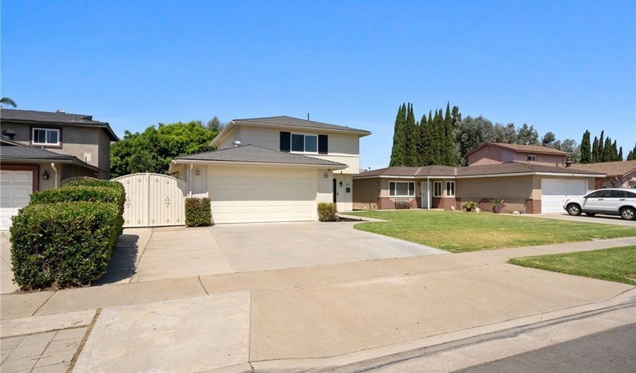 805 S Plymouth Pl, Anaheim, CA 92806 - 3 Beds, 3 Bath