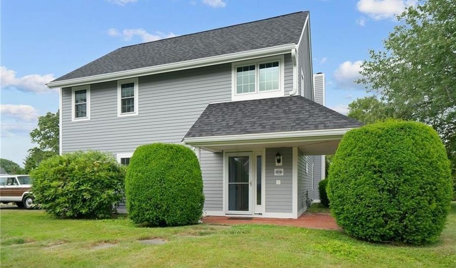 510 Corey Ln, Middletown, RI 02842 - 2 Beds, 3 Bath