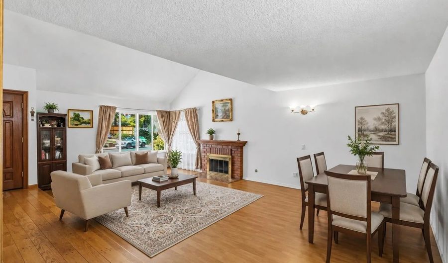 15275 Amalia St, San Diego, CA 92129 - 5 Beds, 3 Bath