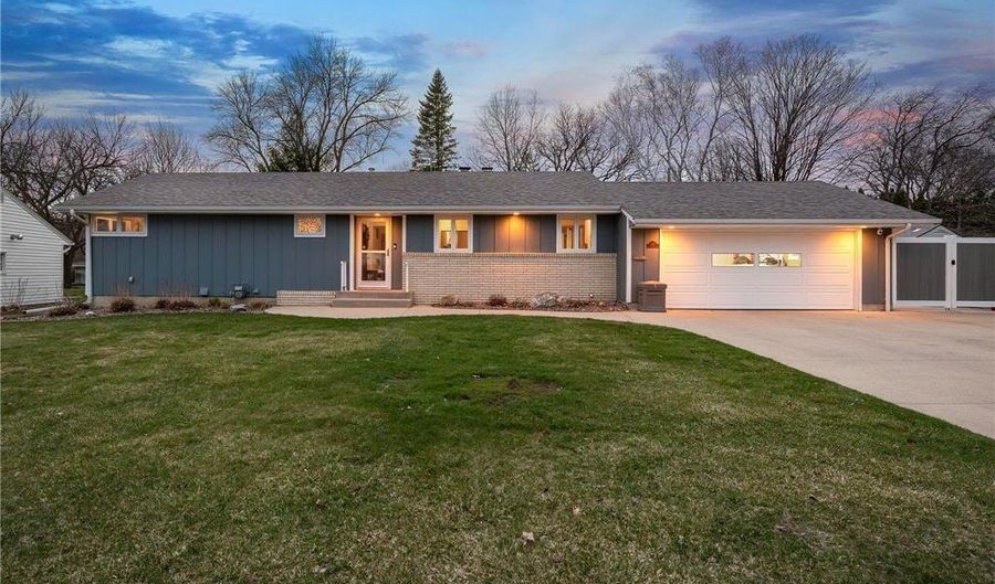 307 21st St NW, Austin, MN 55912 - 3 Beds, 3 Bath