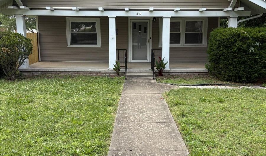 417 S Lincoln Ave, Aurora, MO 65605 - 3 Beds, 2 Bath