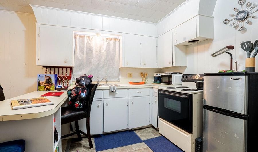 1605 Charity St, Abbeville, LA 70510 - 3 Beds, 2 Bath